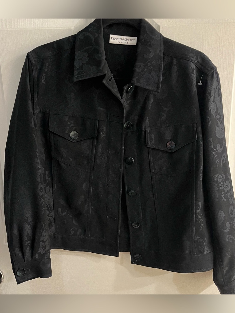 Draper’s & Damon’s Petites Black Floral Jacquard Jacket Button Front